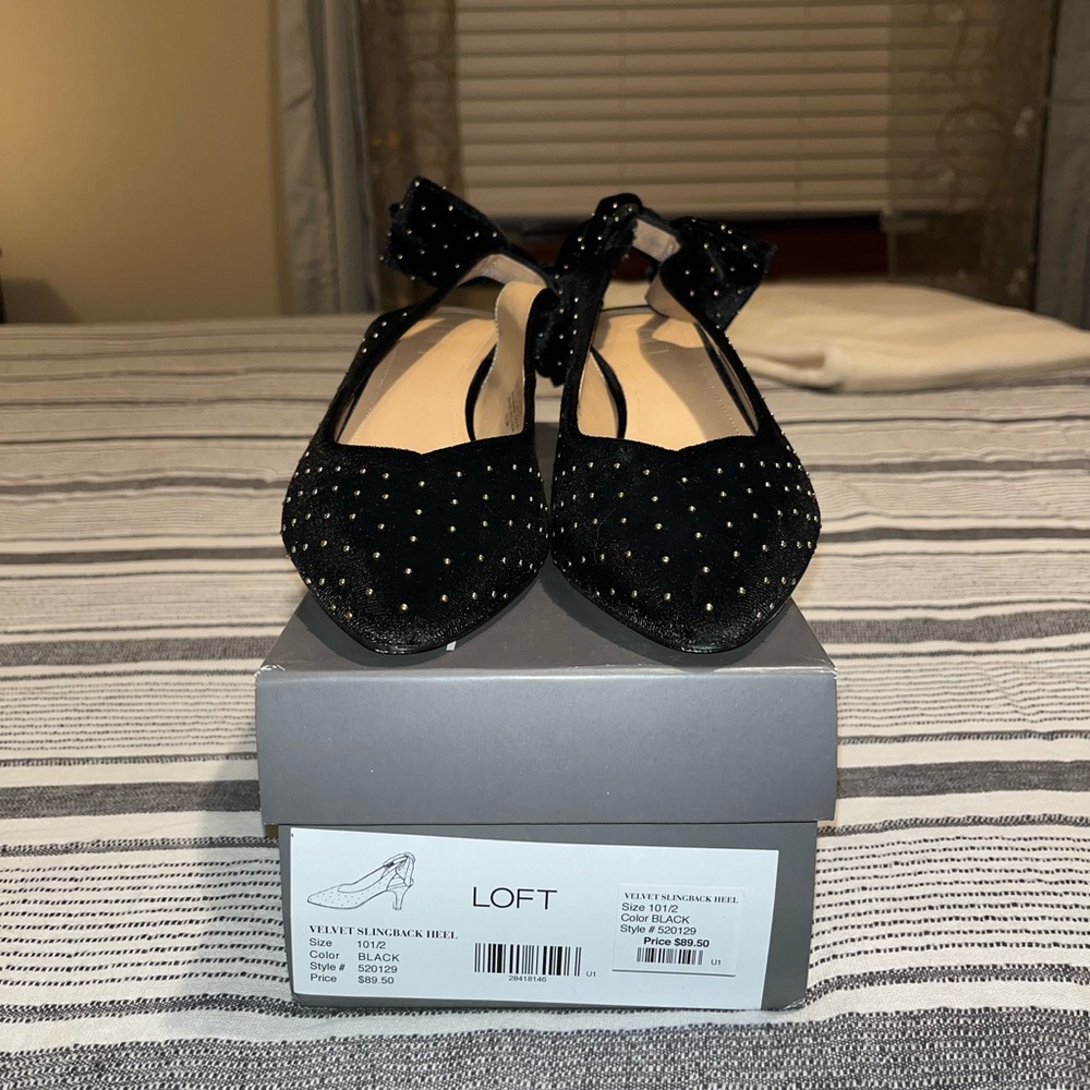 LOFT Velvet Slingback Heel